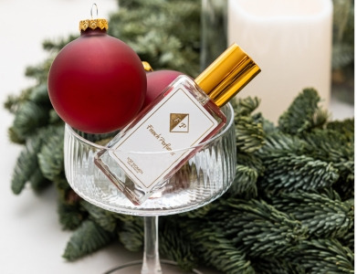 Eleganckie zapachy na świąteczne spotkania - perfumy na wigilijny wieczór i Sylwestra