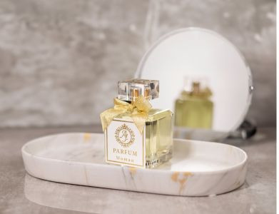 Jak przedłużyć trwałość perfum - praktyczne wskazówki i triki