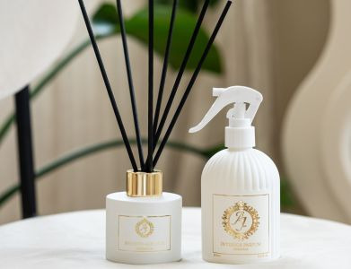 Home fragrance – dlaczego zapach domu stał się elementem stylu i jak odświeżyć wnętrze?