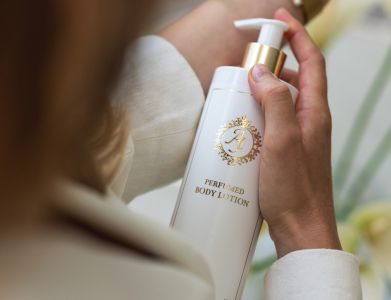 Perfumowane balsamy do ciała – sekret trwałego zapachu